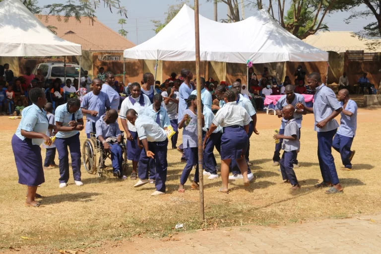 IMG_6285-queensdreamsinitiative-queensdreamsinitiative